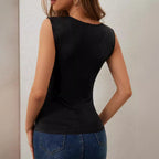 Damen nan tailliertes Wickelshirt mit tiefem V-Ausschnitt und kristallbesetzten Schulterkaskaden R&B