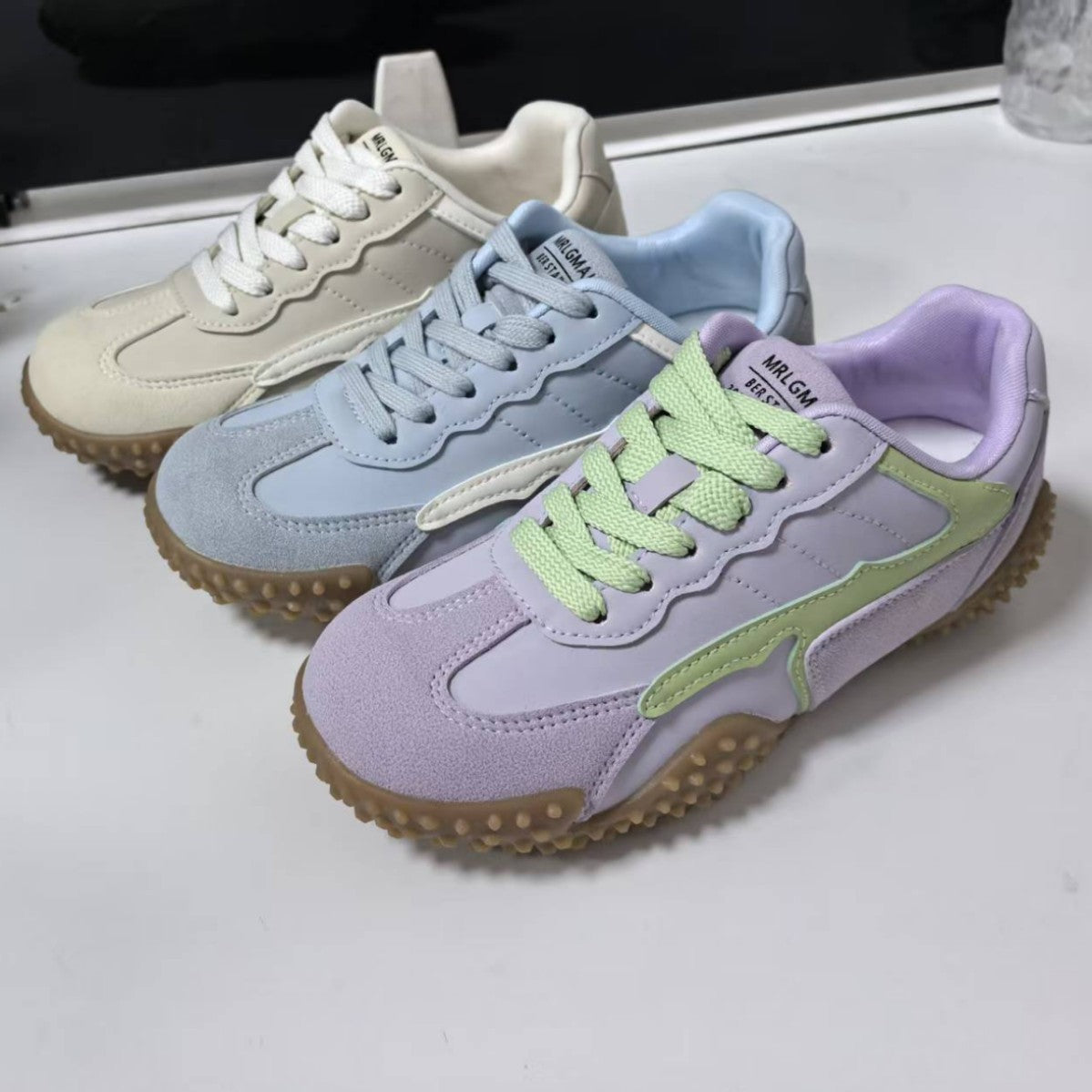 Damen Sportliche Sneakers mit atmungsaktiver Oberflächenstruktur und rutschfester Sohle