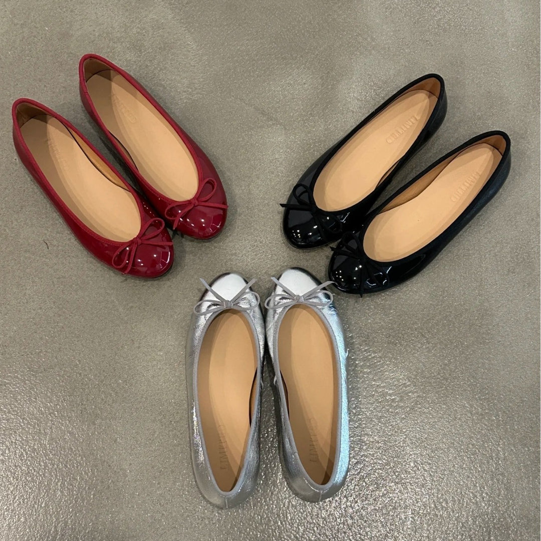 Damen Ballerina-Schuhe mit glänzender Oberfläche und verspieltem Schleifenakzent R&B