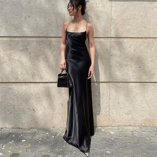 Damen elegantes Maxikleid aus fließendem Satin mit Spaghettiträgern R&B