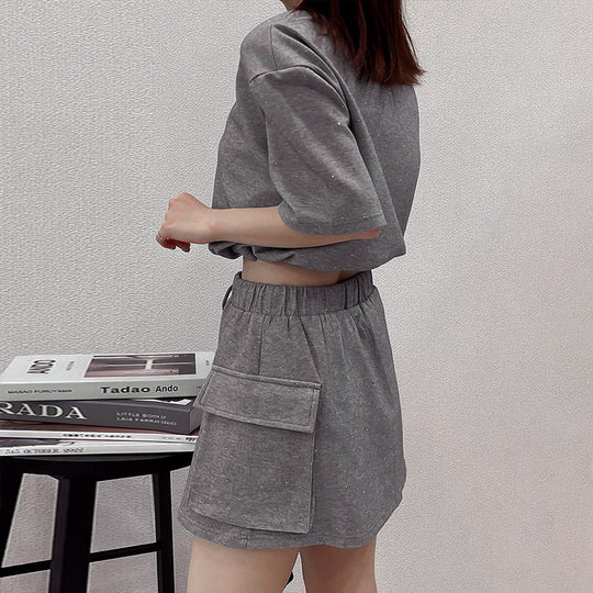 Damen lässiges Freizeit-Set mit cropped T-Shirt und Rock R&B
