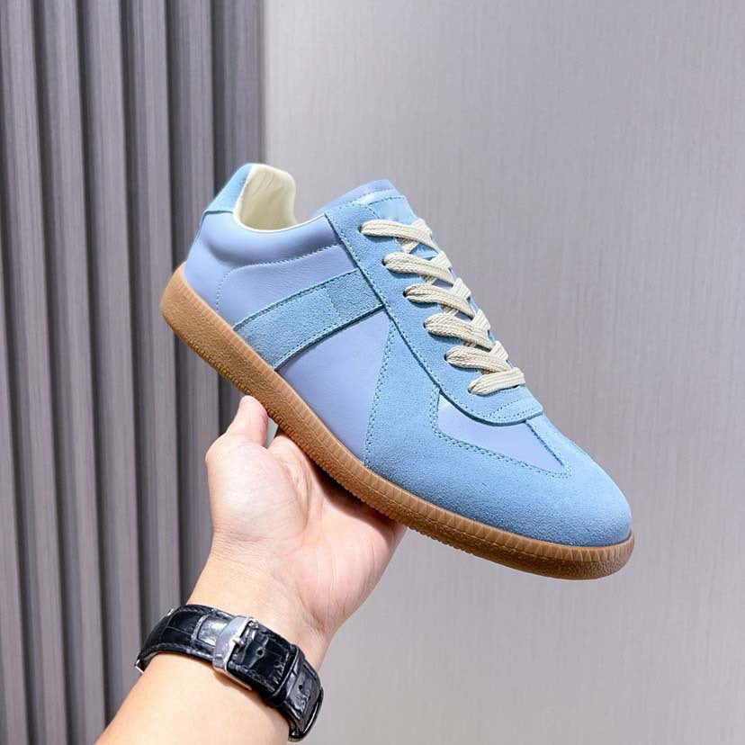Damen modische Sneakers aus hochwertigem Wildleder mit sportlichem Akzent von R&B