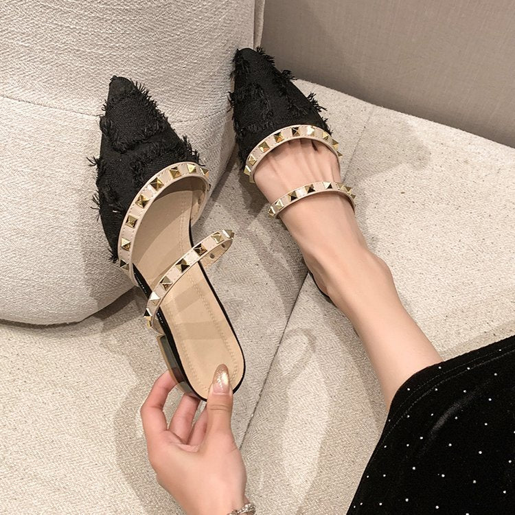 Damen elegante Mules mit modischen Riemen und geschmackvollen Stud-Akzenten R&B