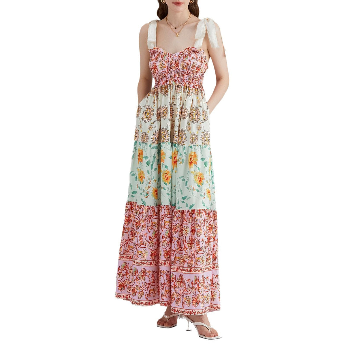 Damen Maxikleid mit floralen Falten und großzügigem A-Linien-Schnitt R&B