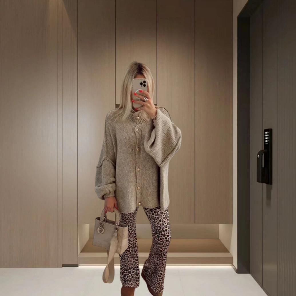 Damen Strickjacke mit weiten Ärmeln und Knopfdetails R&B