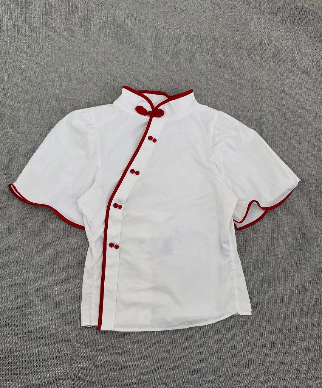 Damen Elegante Chiffon-Bluse mit Stehkragen und Rüschendetails R&B