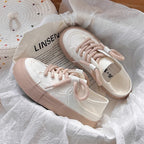 Damen Sneakers mit innovativen, strukturierten Schnürsenkeln R&B