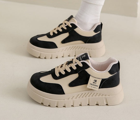 Damen Sportliche Plateau-Sneakers mit komfortabler Polsterung und robustem Obermaterial R&B