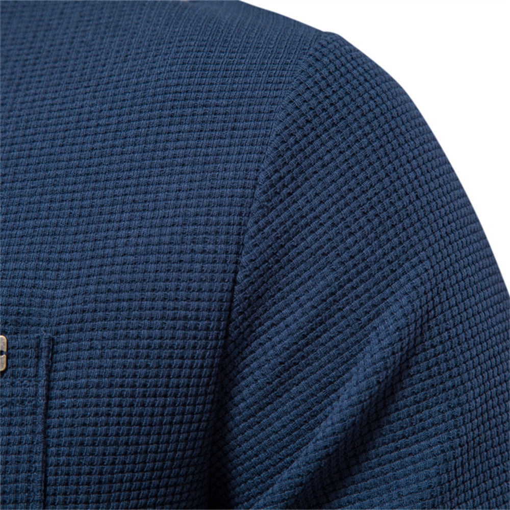 Herren Langarmshirt mit modularem Waffelstruktur und praktischer Brusttasche
