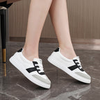 Damen Freizeit Sneakers mit modischem Farb- und Materialmix R&B