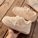 Damen Plateau-Sneaker mit modischem Herz-Design und dämpfender Sohle R&B