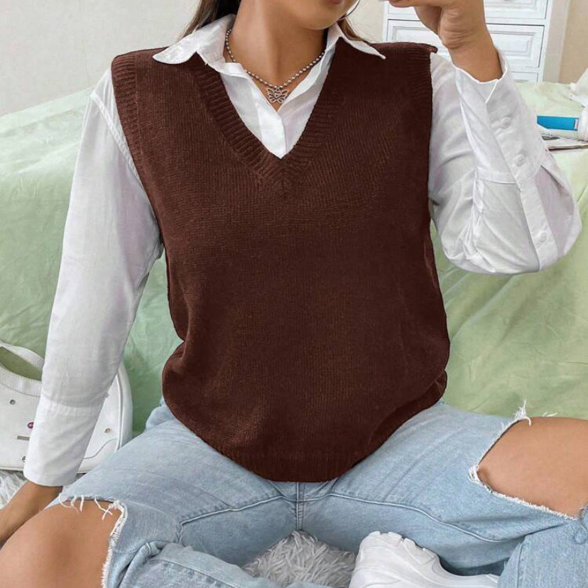 Damen Strickweste mit V-Ausschnitt und feinem Rippstrickmuster R&B