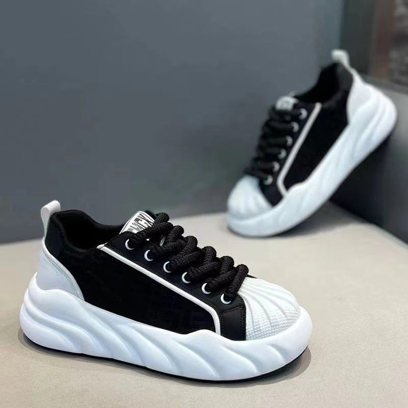 Damen Sportliche Sneaker mit texturierter Oberfläche und dämpfender Sohle R&B
