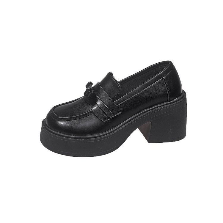 Damen elegante Lack-Mokassins mit klobigem Absatz R&B