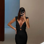 Damen Elegantes Maxikleid mit tiefem V-Ausschnitt und Rüschendetails R&B