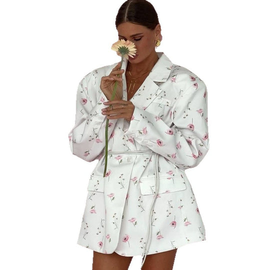 Damen eleganter Blazer-Kleid mit floralen Akzenten R&B