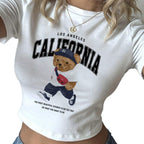 Damen Crop-T-Shirt mit verspieltem Bärenmotiv und modischem Schriftzug R&B