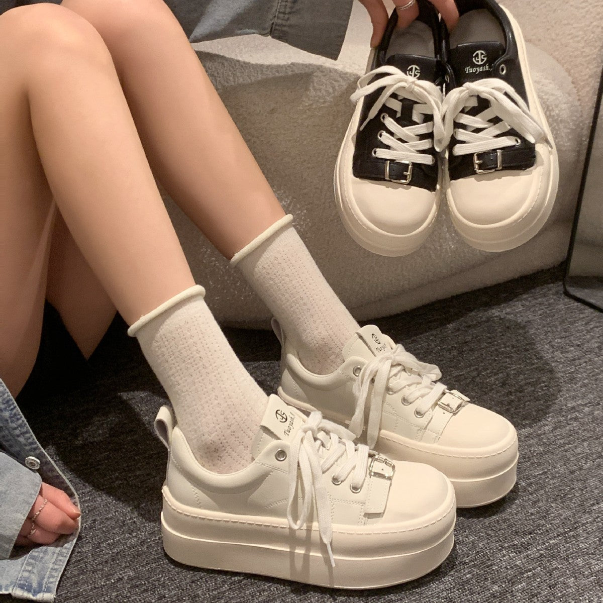 Damen modische Plattform-Sneaker mit elastischem Schnürsystem und robustem Sohlenprofil R&B