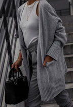 Damen gemütlicher Strickcardigan mit lässiger Silhouette und praktischen Taschen R&B