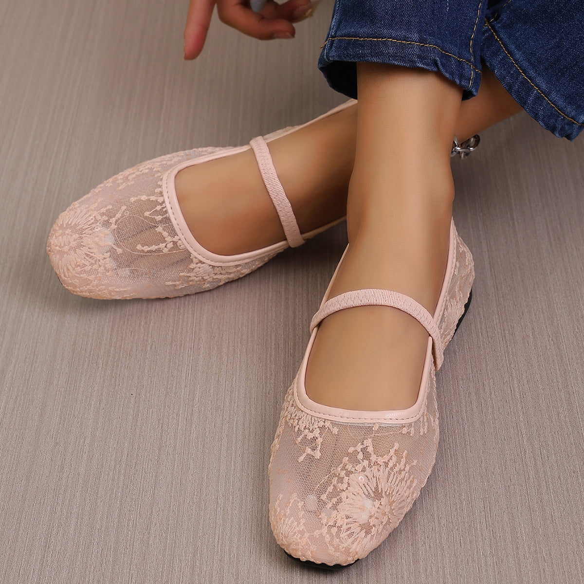 Damen Ballerinas mit filigranem Stickmuster und elastischem Riemen R&B