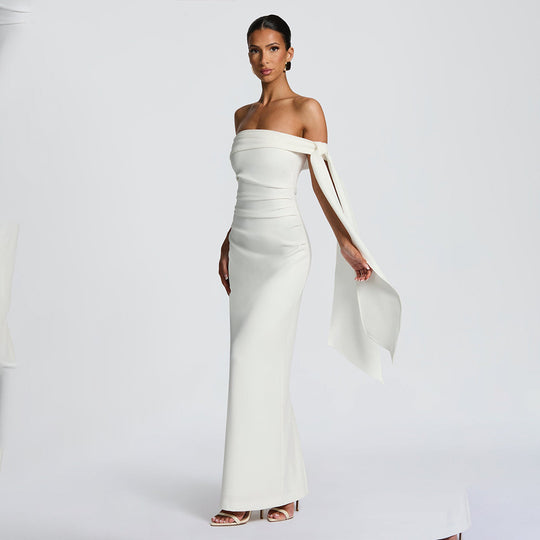 Damen Elegantes Maxikleid mit schulterfreiem Design und raffiniertem Drapierungselement R&B