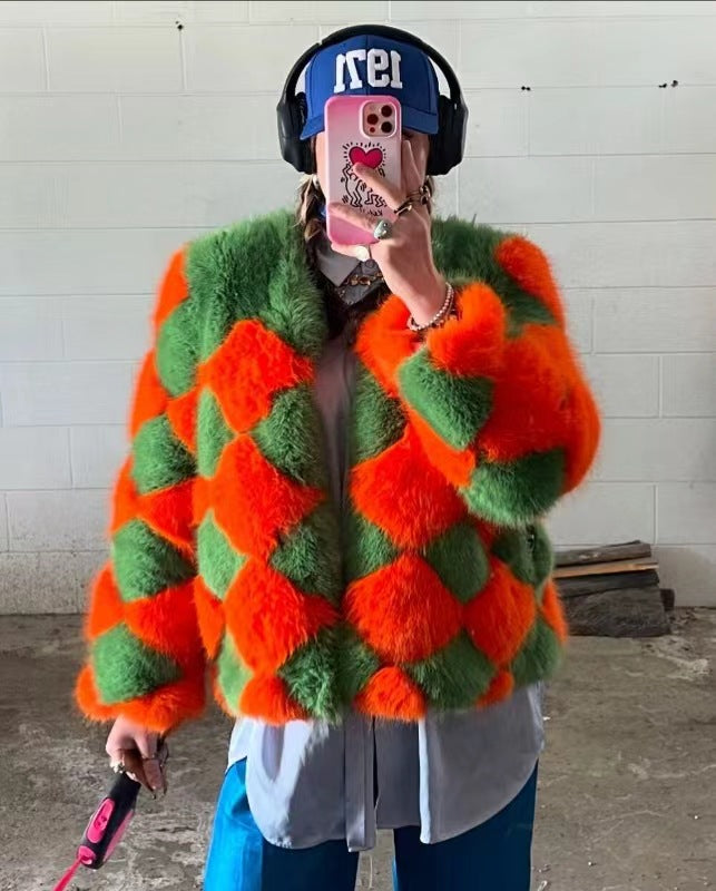 Damen Kuschelige und auffällige Kunstpelzjacke R&B