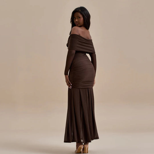 Damen Maxikleid mit schulterfreier Silhouette und dekorativen Rosen R&B