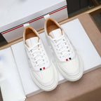 Damen Sportliche Sneakers mit luxuriösem Leder und rutschfester Laufsohle R&B
