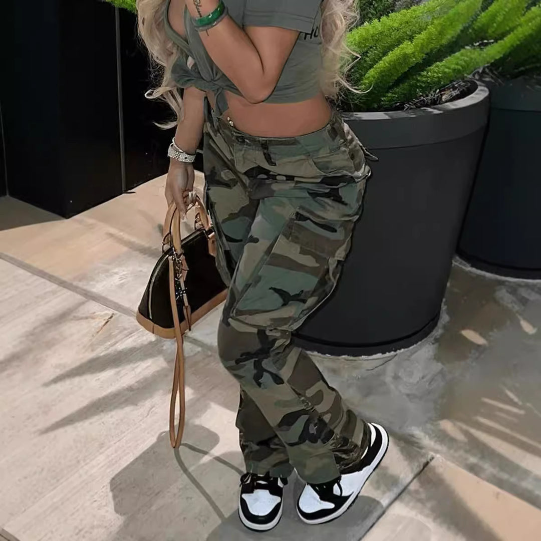 Damen Cargohose mit Camouflage-Muster und praktischen Taschen R&B