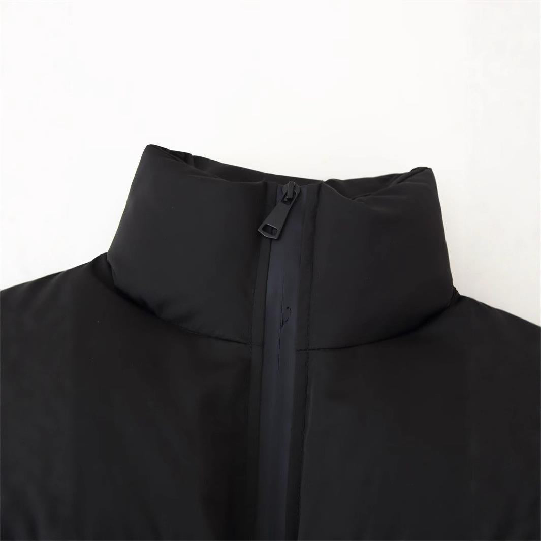 Damen cropped Steppjacke mit hohem Kragen und modernen Details R&B