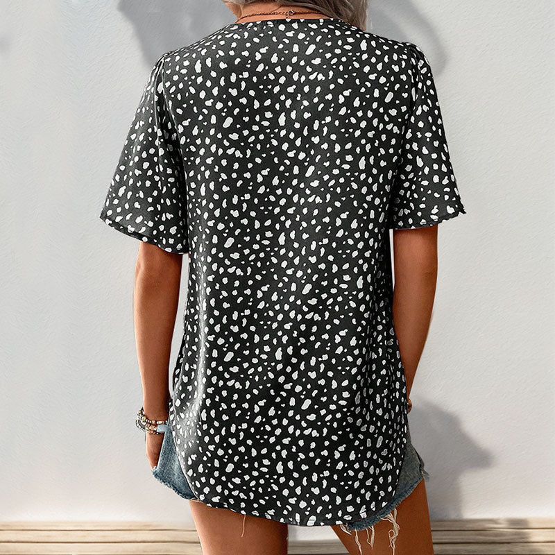 Damen V-Ausschnitt T-Shirt mit Leopardenmuster und fließendem Schnitt R&B