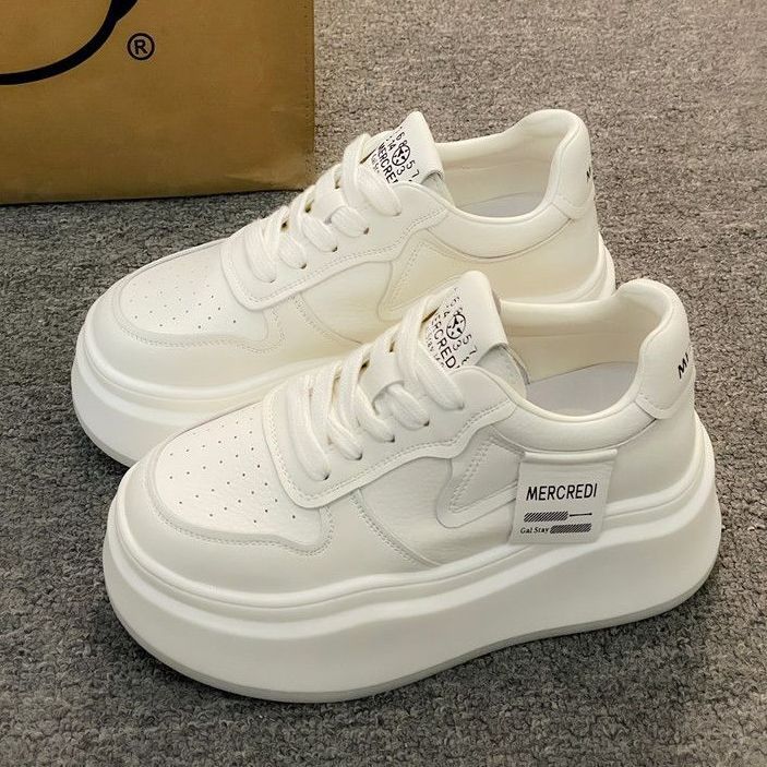 Damen Sneaker mit hohem Plateau und atmungsaktivem Obermaterial