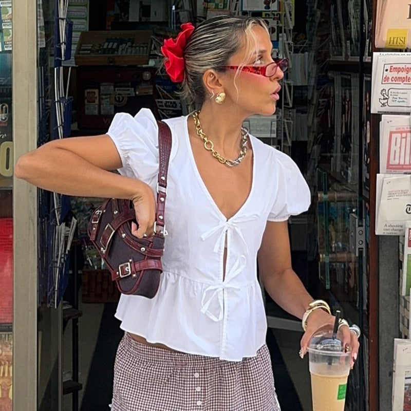 Damen Wickeloberteil mit Puffärmeln und femininem Peplum-Saum R&B
