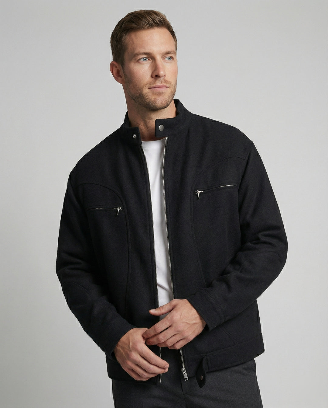 Herren lockere Wolloptik-Blousonjacke mit kurzem Stehkragen durchgehendem Reißverschluss und horizontalen Brusttaschen R&B
