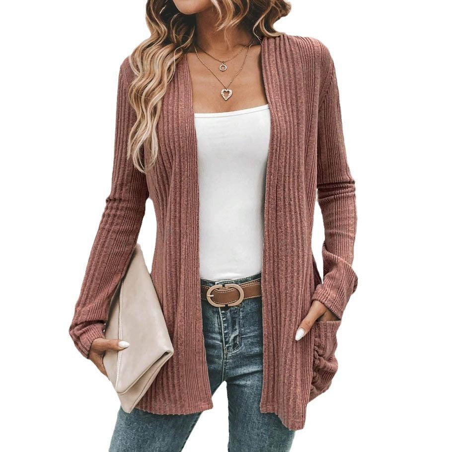 Damen Strickjacke mit wärmendem Rippenmuster und praktischen Taschen R&B