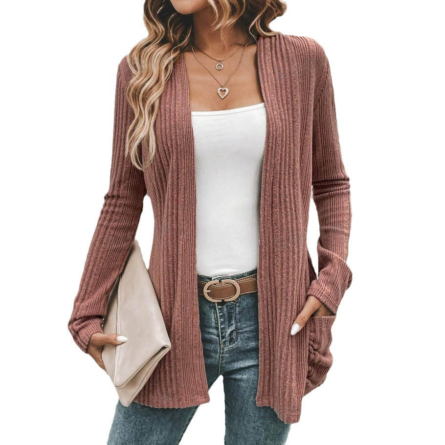Damen Strickjacke mit wärmendem Rippenmuster und praktischen Taschen R&B
