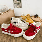 Damen Sneaker im sportlichen Retro-Look mit modischen Akzenten