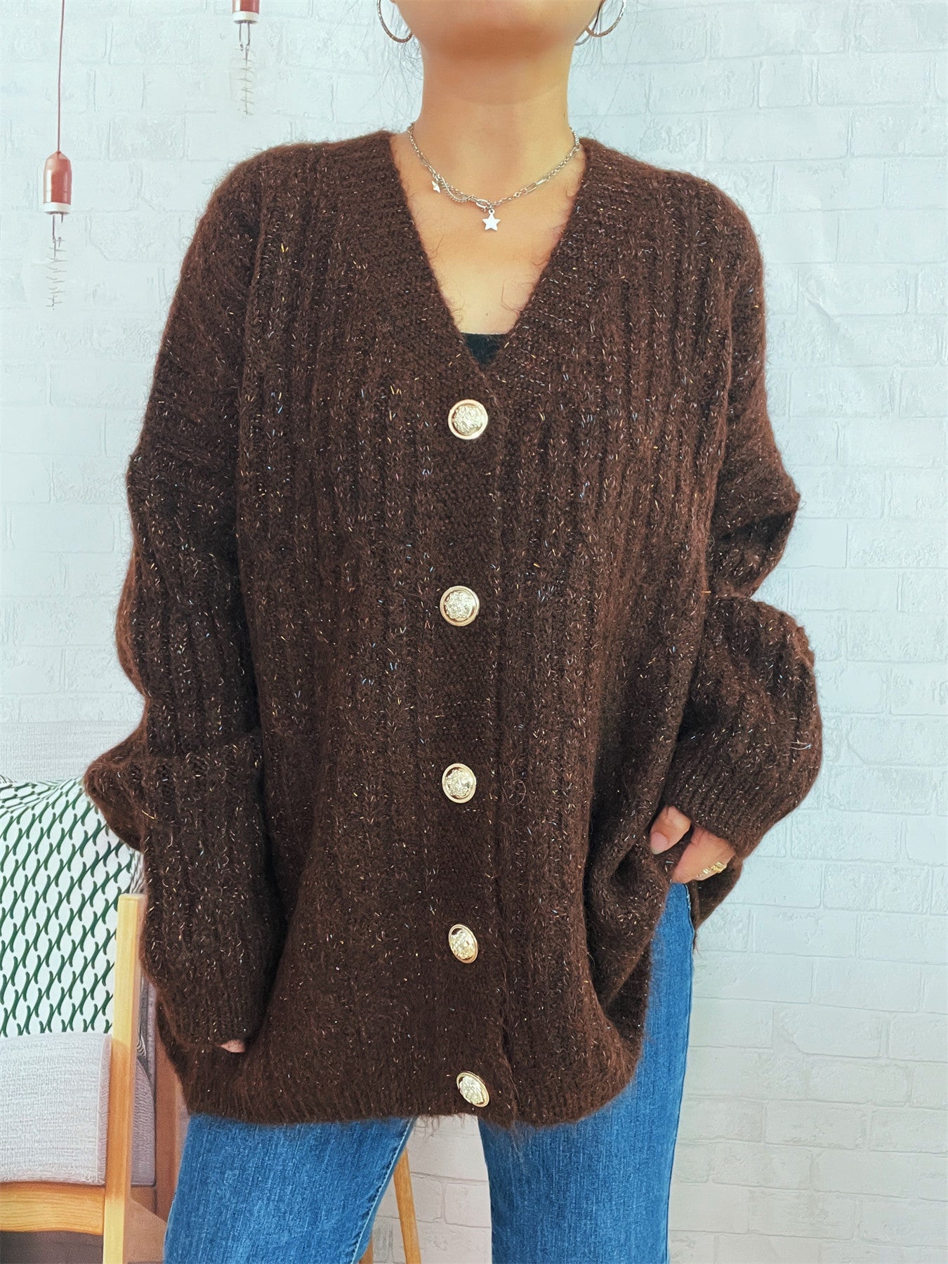 Damen Strickjacke mit luxuriöser Struktur und eleganten Knopfdetails R&B