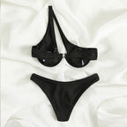 Damen Dreiecks-Bikini mit asymmetrischem Design