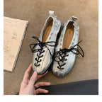 Damen Freizeit-Sneaker aus feinem Leder mit raffiniertem Geflecht