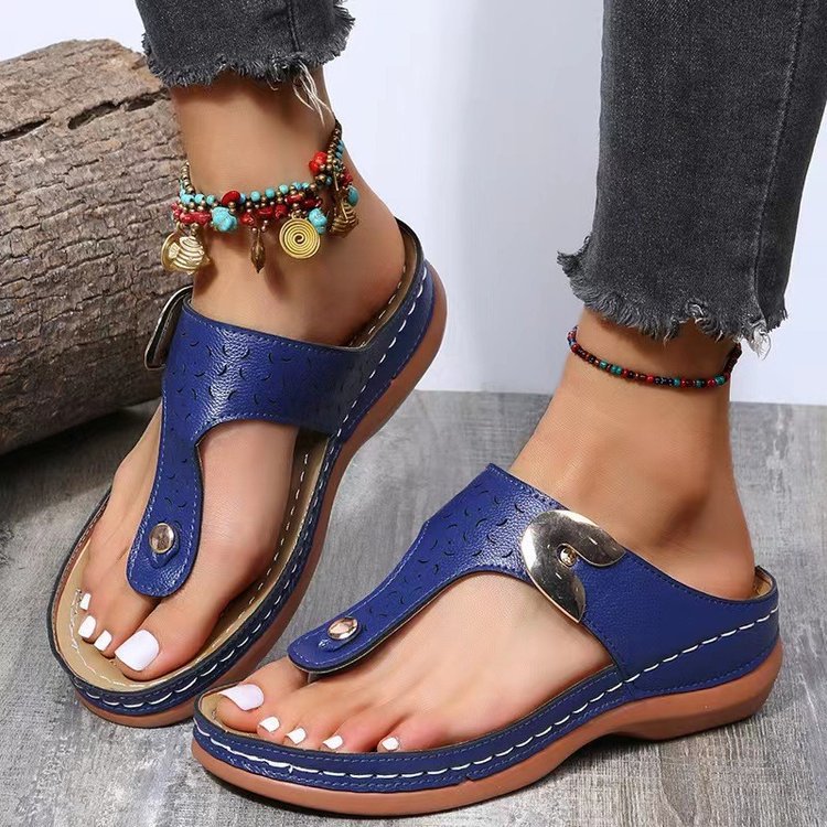 Damen Komfortable Zehentrenner-Sandalen mit anatomischer Fußbettung und modischer Schnallen-Applikation R&B