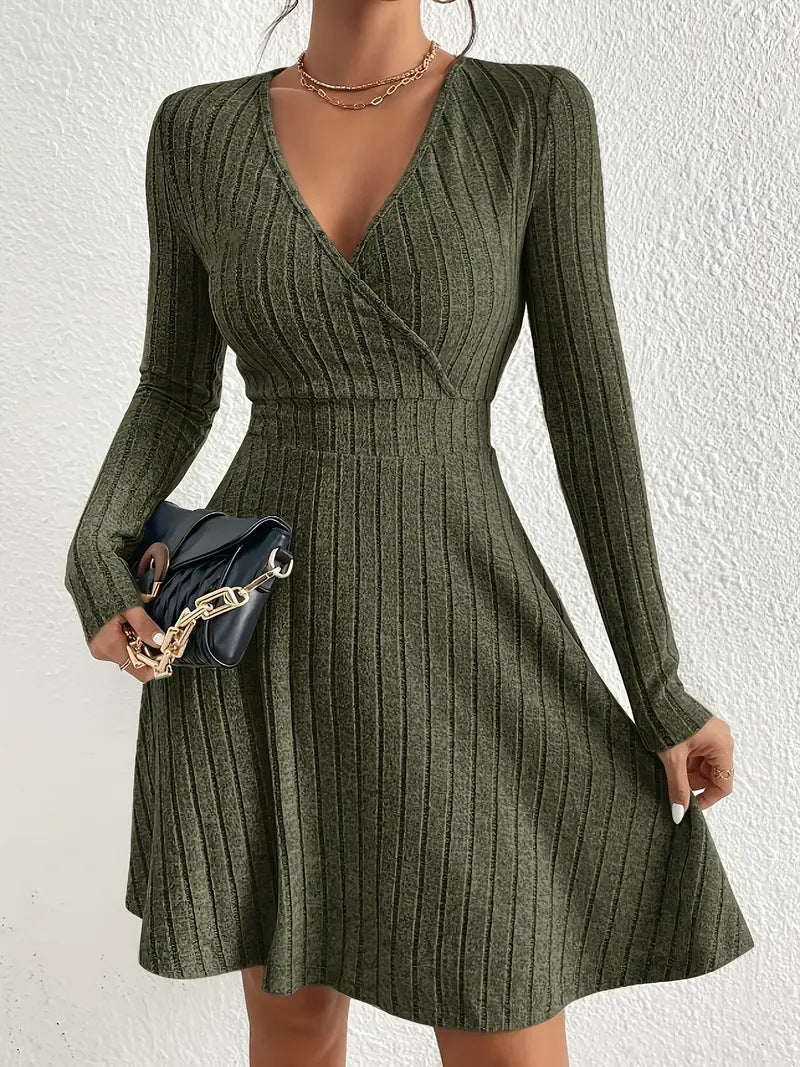 Damen Wickelkleid mit langen Ärmeln und gerippter Textur R&B