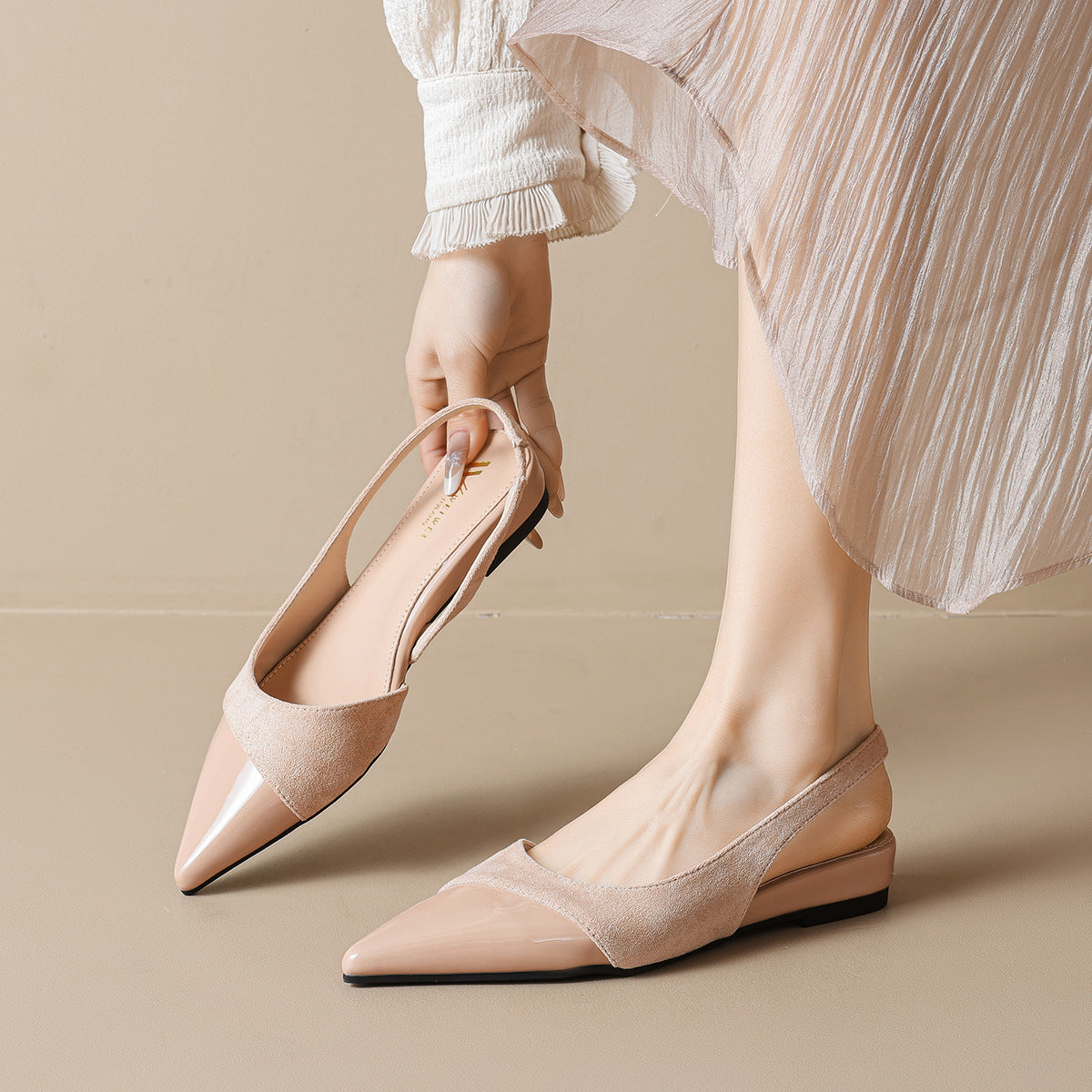 Damen elegante Slingback-Pumps mit modernem Materialmix