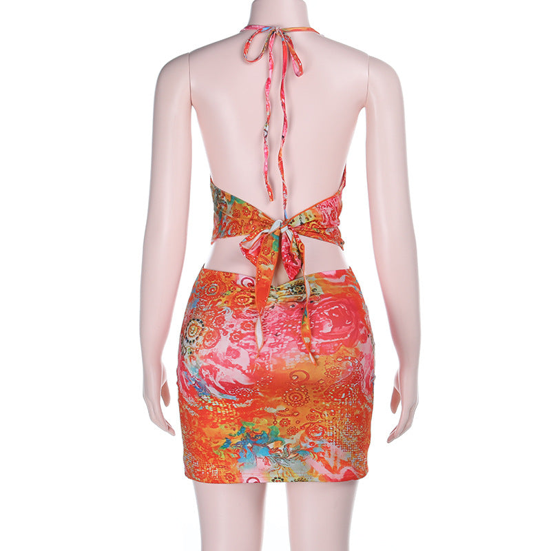 Damen verspieltes Minikleid mit floralem Design und verstellbaren Trägern R&B