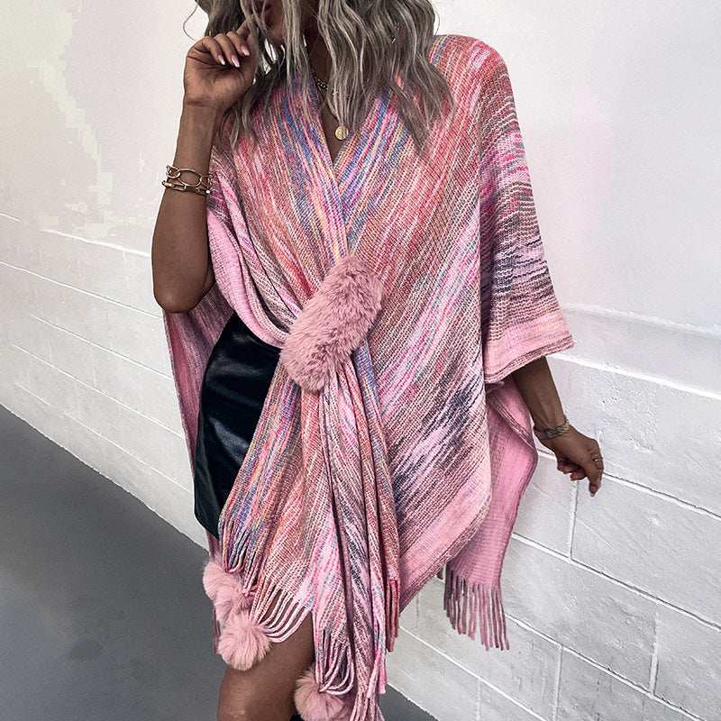 Damen modischer Poncho mit luxuriösem Kunstfellbesatz und kreativen Fransen R&B