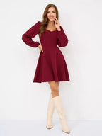 Damen Minikleid mit Puffärmel und Herz-Ausschnitt R&B