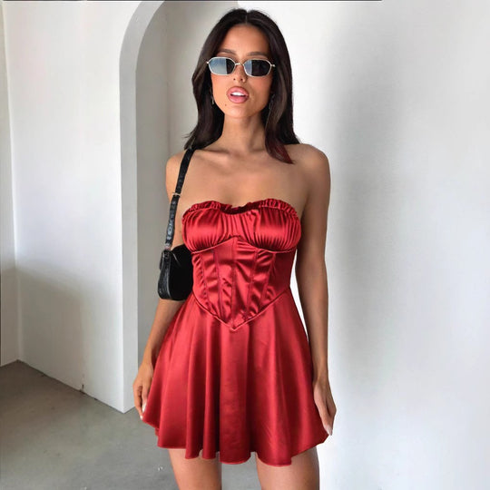 Damen Sommerliches Minikleid mit tailliertem Oberteil und schwingendem Rock R&B