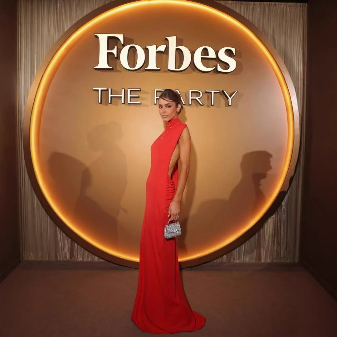 Damen figurbetontes Abendkleid mit elegantem Halsteinsatz R&B