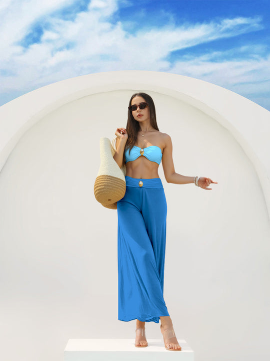 Damen Bandeau-Bikini mit elegantem Wickelrock und modischem Schmuckdetail R&B