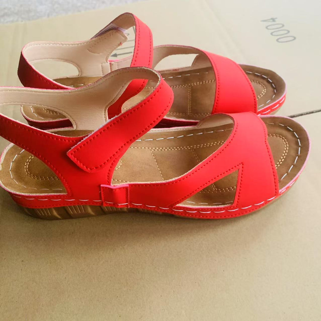 Damen Wedge-Sandalen mit verstellbarem Riemen und komfortablem Fußbett R&B